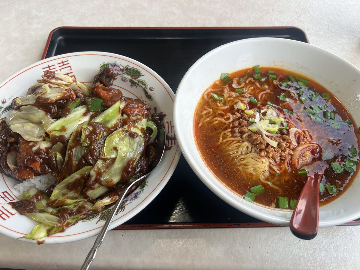 negisio8's tweet photo. 中華料理 香満園

台湾ラーメン
回鍋丼 https://t.co/cRNyEiKazA