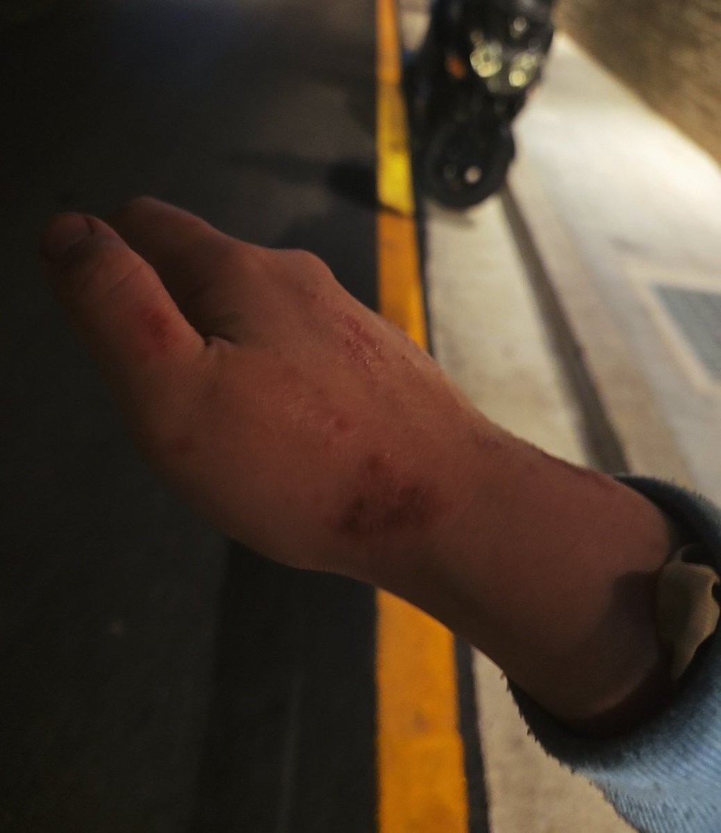 퀭씨 Queng.c《만화책 정식출간,전국서점 유통! 메인트 확인》 tweet media