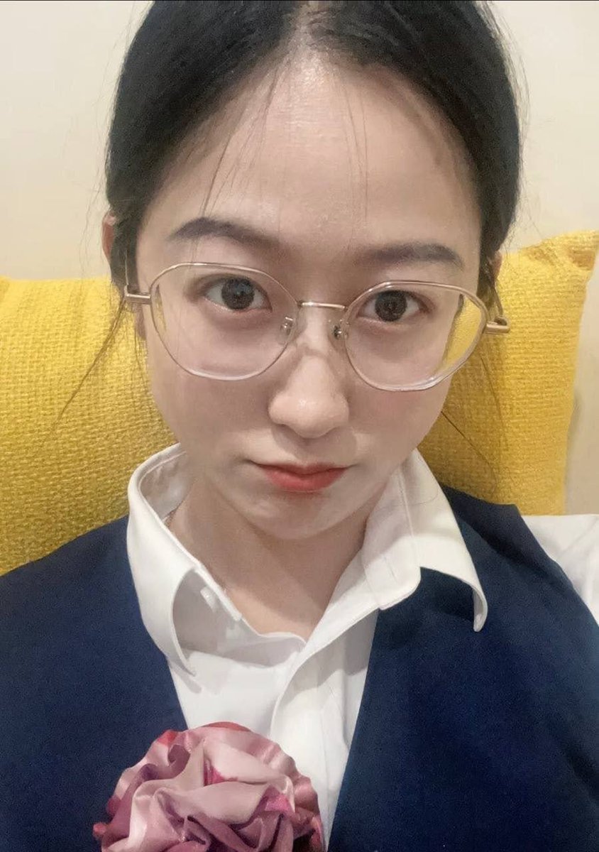小蔡-银行职员 tweet media