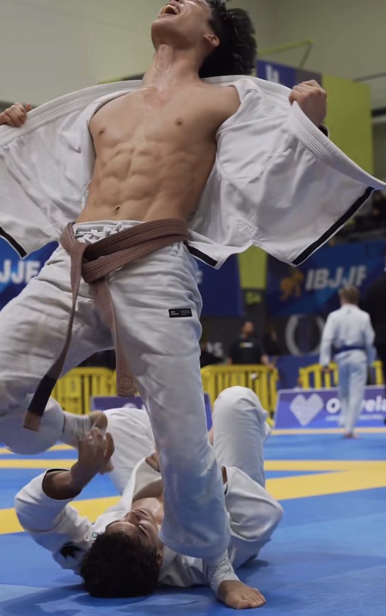 スポ男 tweet media