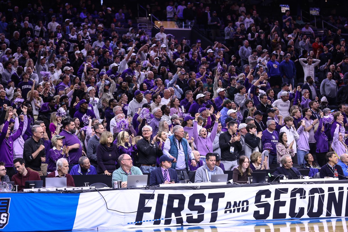 Furman Paladins tweet media