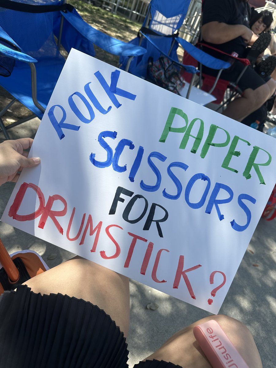 Daci Ꙩ tweet media