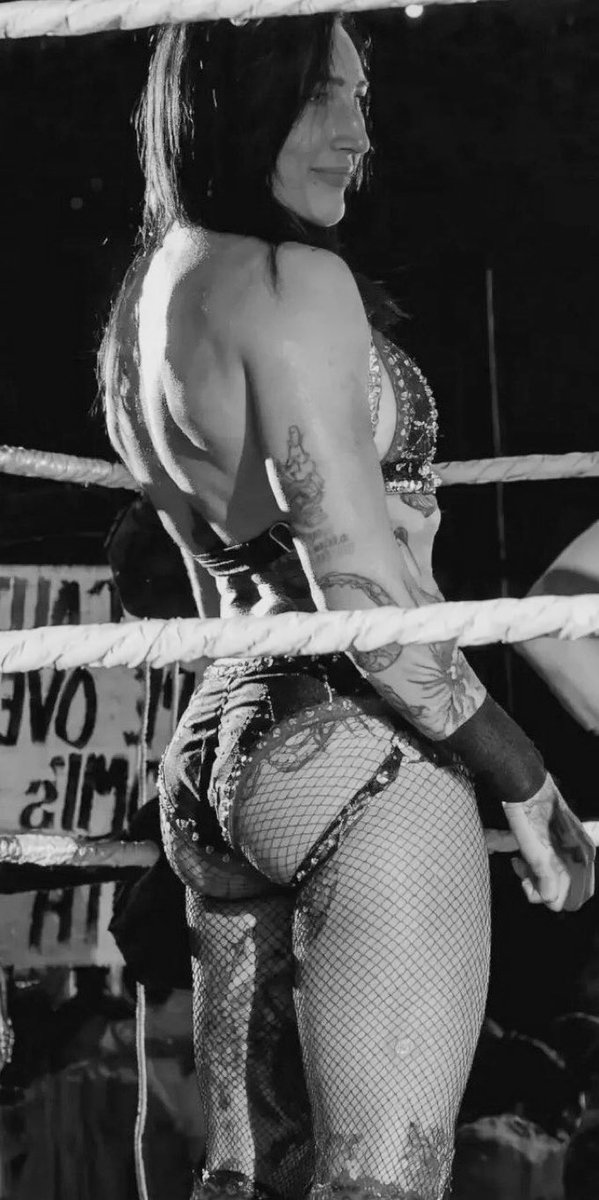 𝐑𝐈𝐏 tweet media