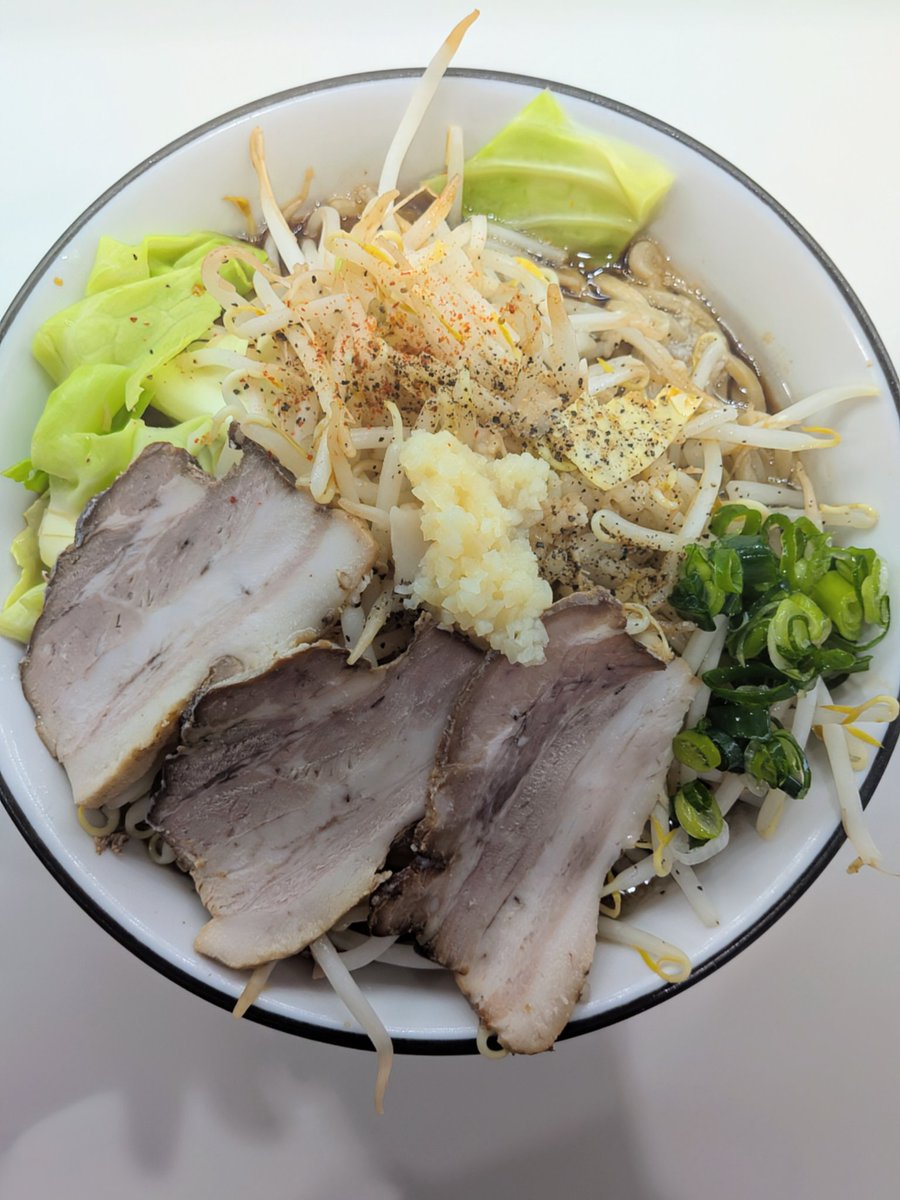 バスやま tweet media