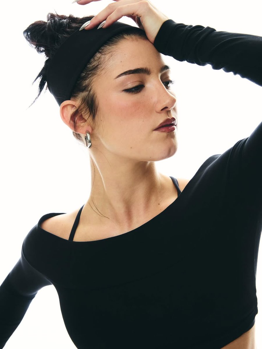 Goddess Charli tweet media