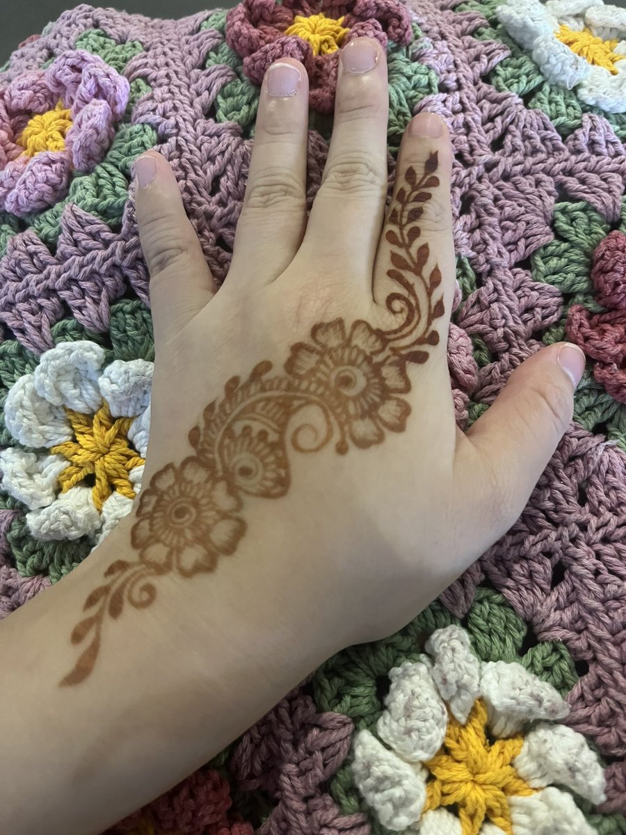 🦊Delphox Luna 🌸🌙| 2.0 | Time Travel Vtuber ⌛ tweet media