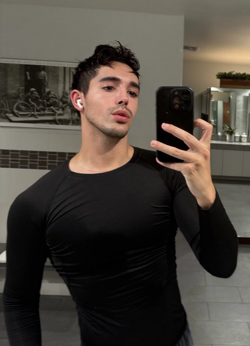 سفيان tweet media