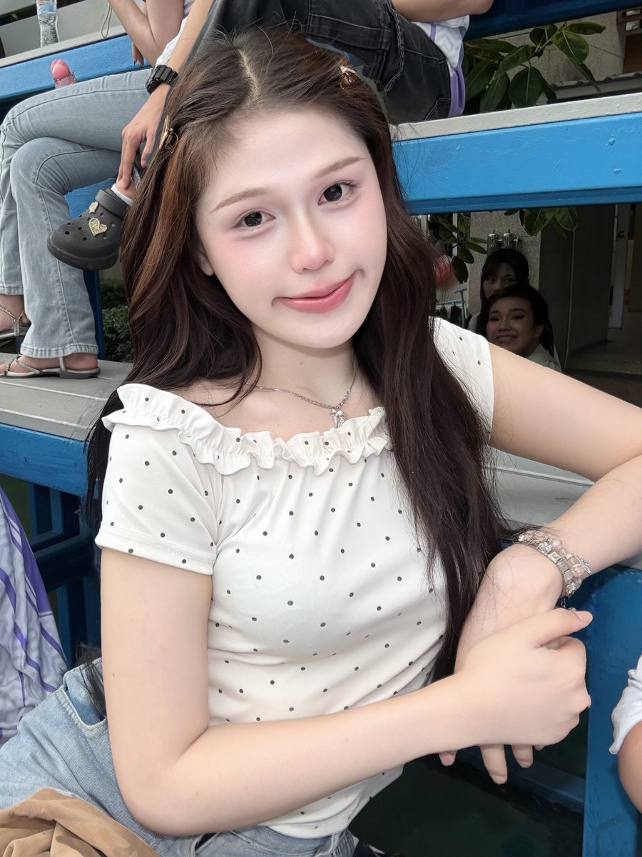 รรินนน tweet media