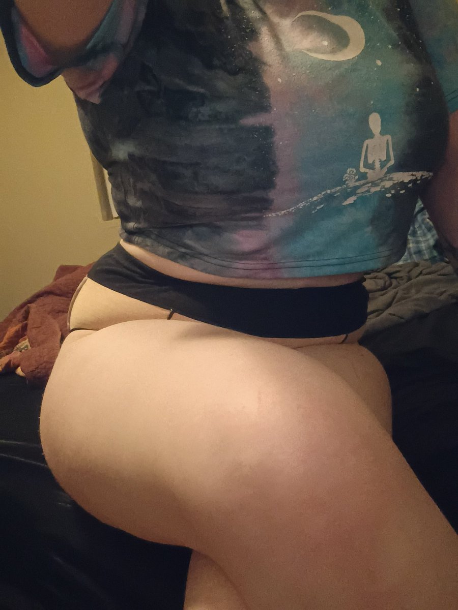 🐮MoonMallowFashion🌵 tweet media