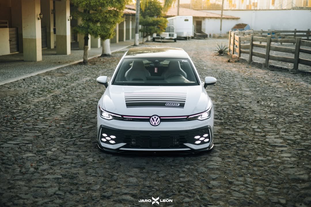 REABETSWE tweet media