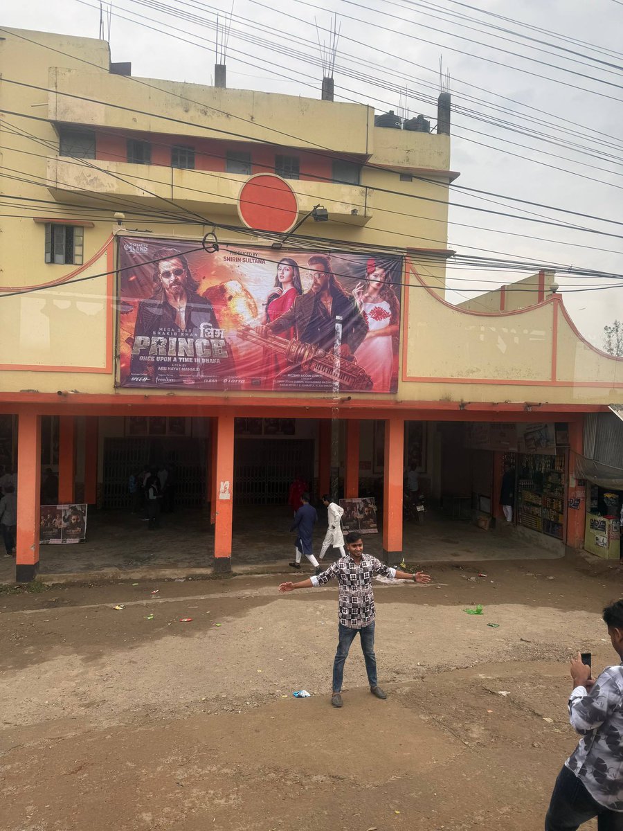 dilettante charmant tweet media