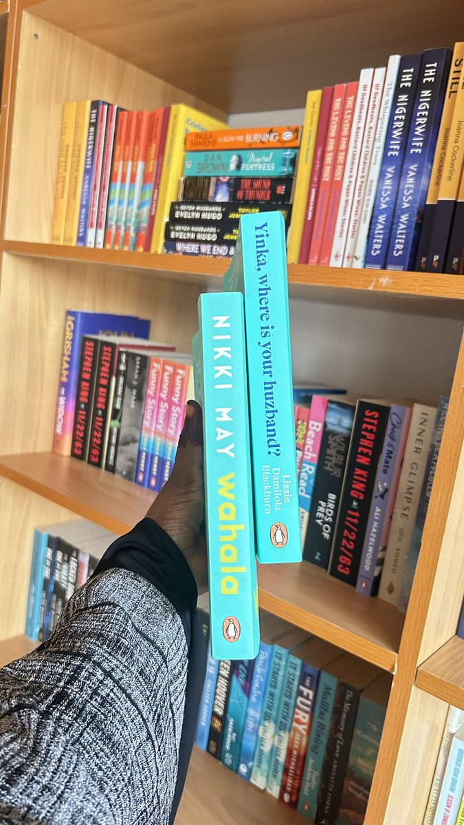 Nuria Books tweet media