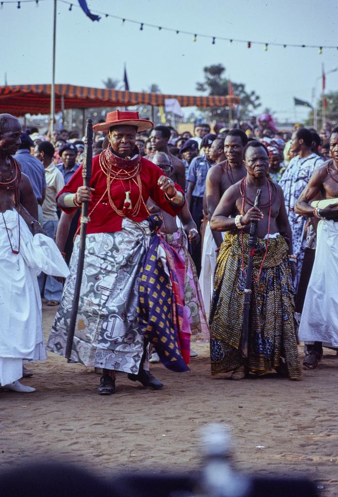 𝐄𝐃𝐎𝐂𝐄𝐍𝐓𝐑𝐈𝐂__ tweet media