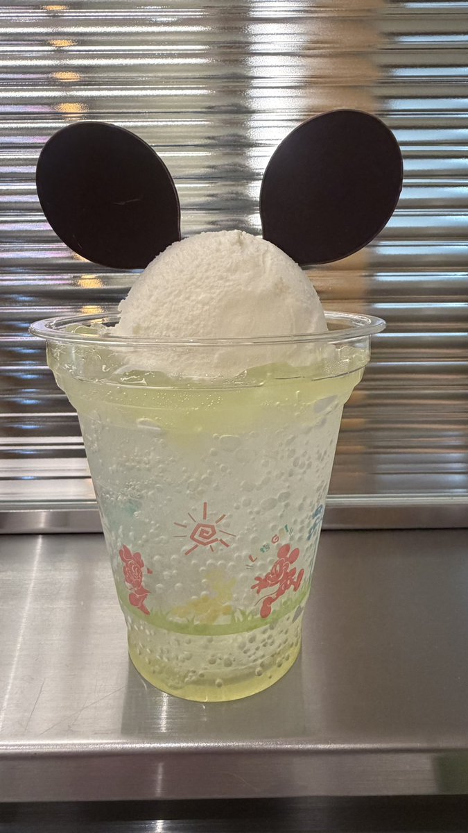 と∴き tweet media