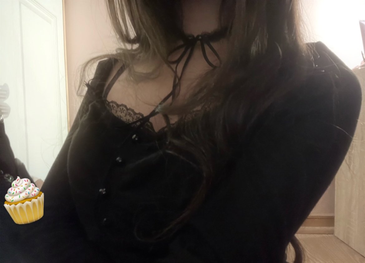 💒🪽 tweet media