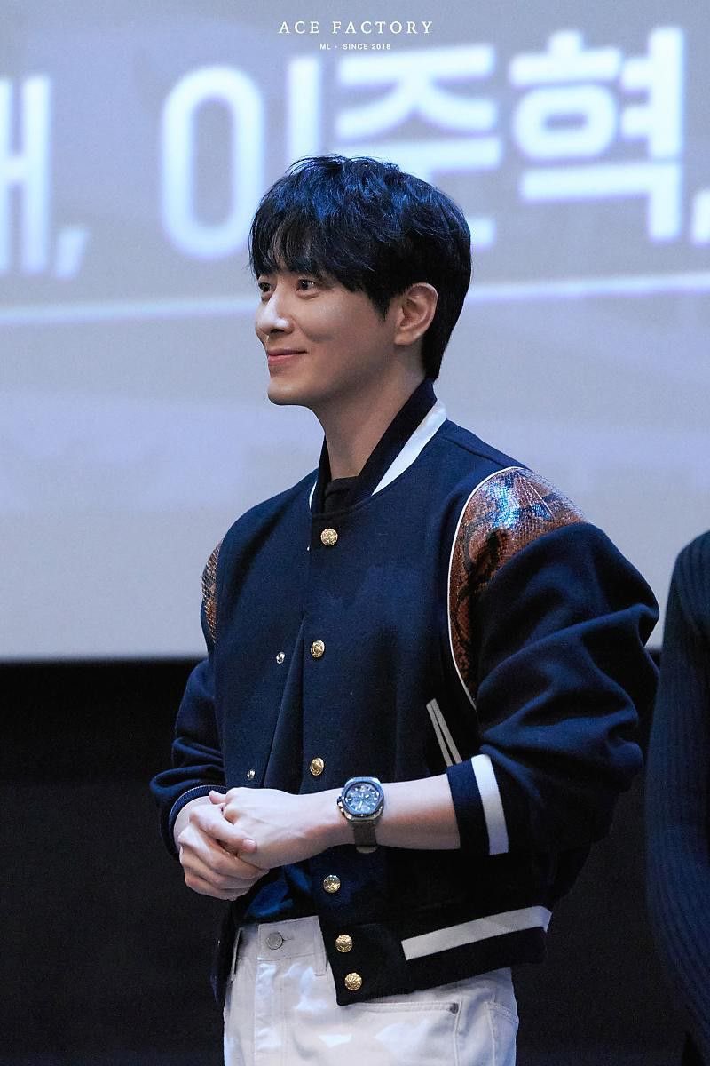 이준혁 얼굴 tweet media