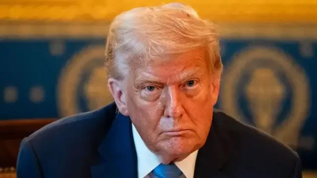 د امریکا حکومت د ایران د تیلو بندیزونه لغوه کړل.