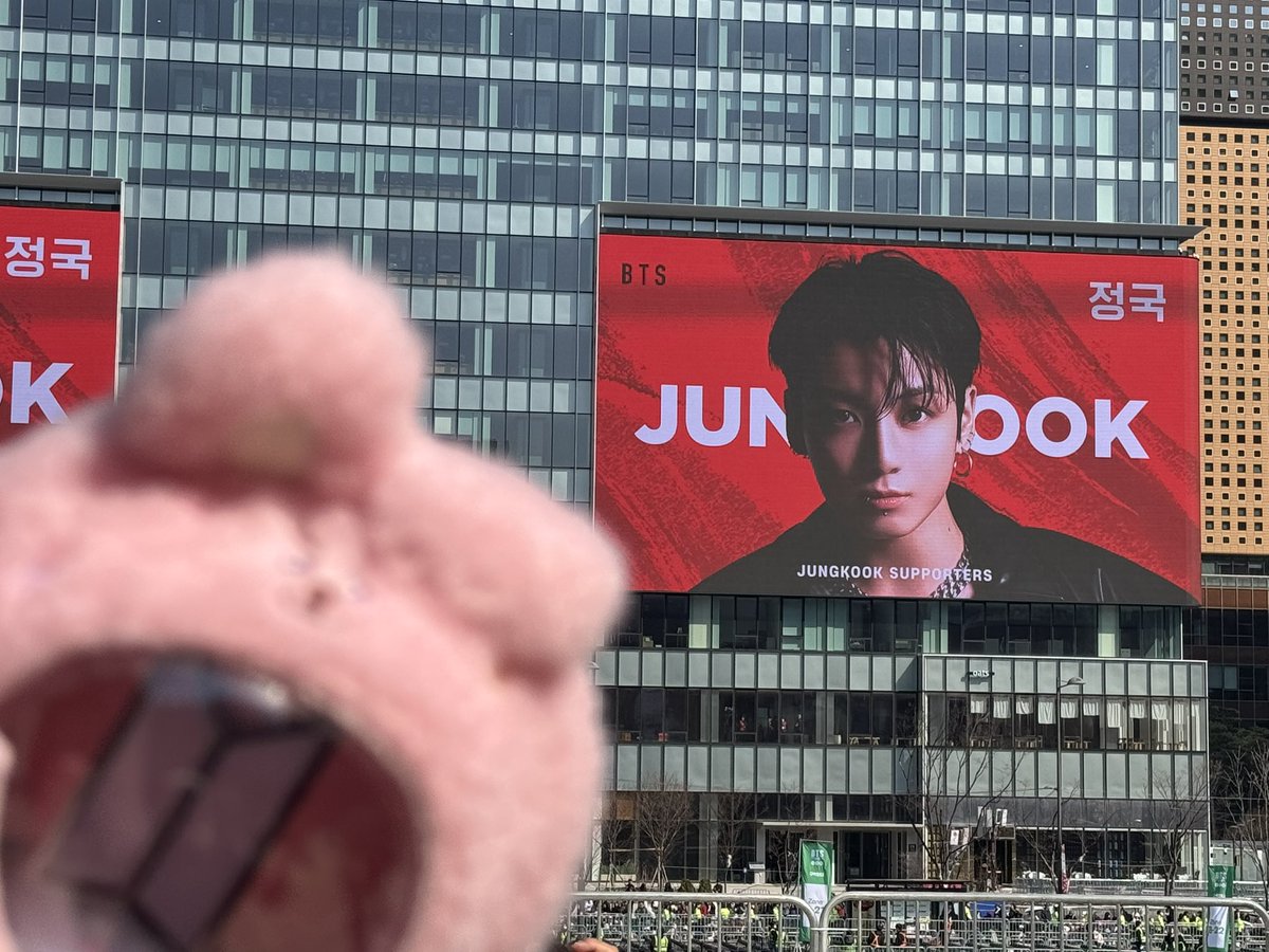 𝑲𝑶𝑶𝑲_𝑪𝒊𝒓𝒄𝒍𝒆🐰 tweet media