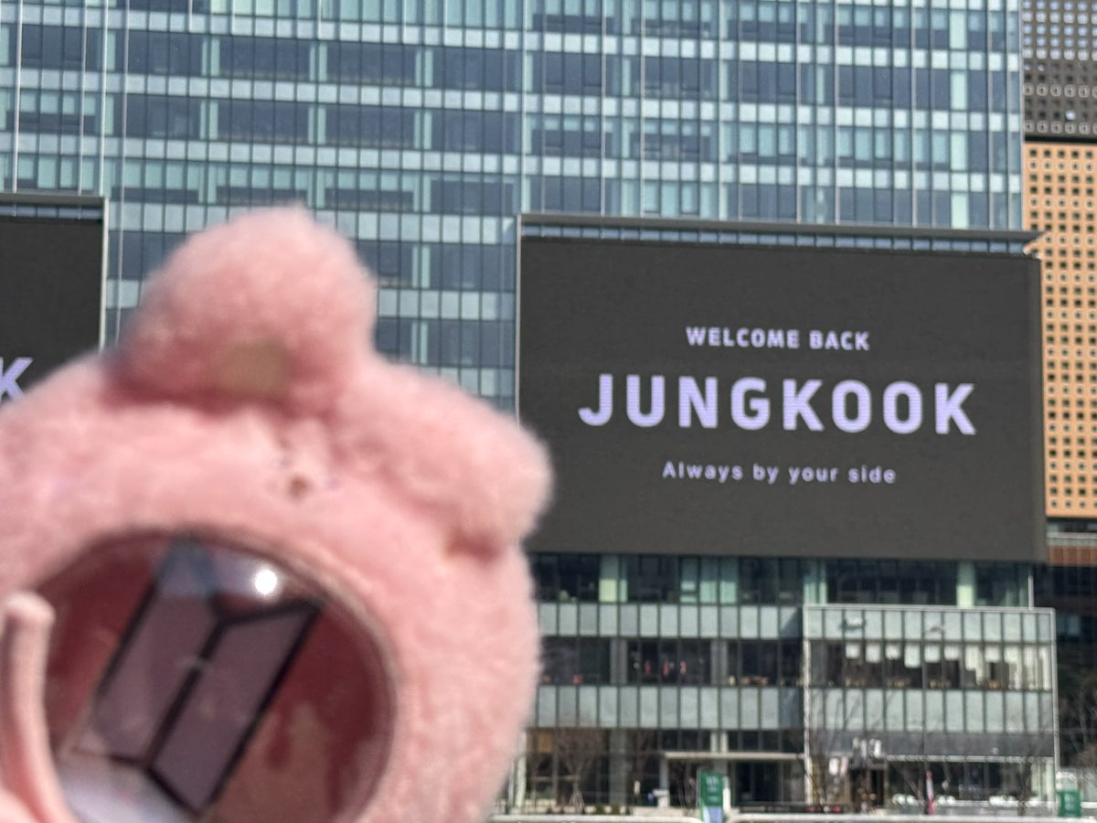 𝑲𝑶𝑶𝑲_𝑪𝒊𝒓𝒄𝒍𝒆🐰 tweet media