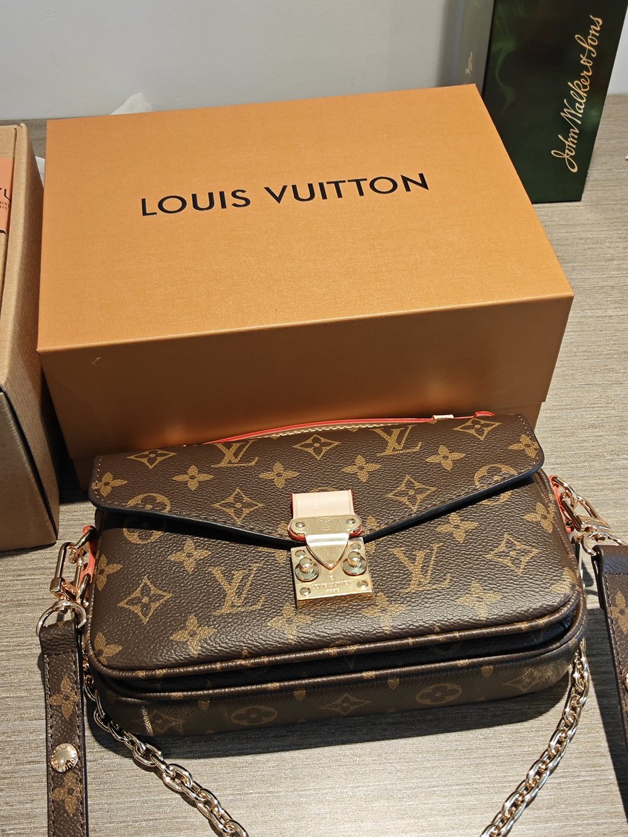 老登（坨子） tweet media