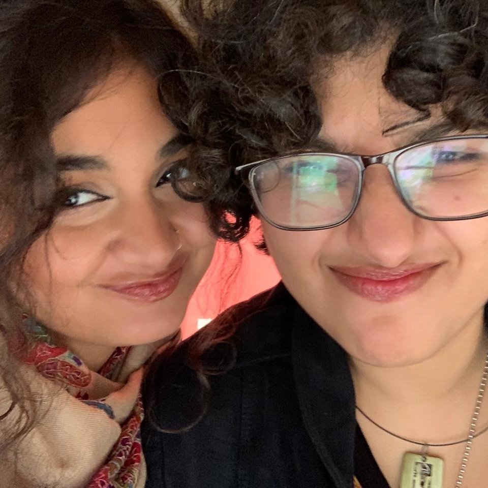 purple autistic hatsune miku tweet media