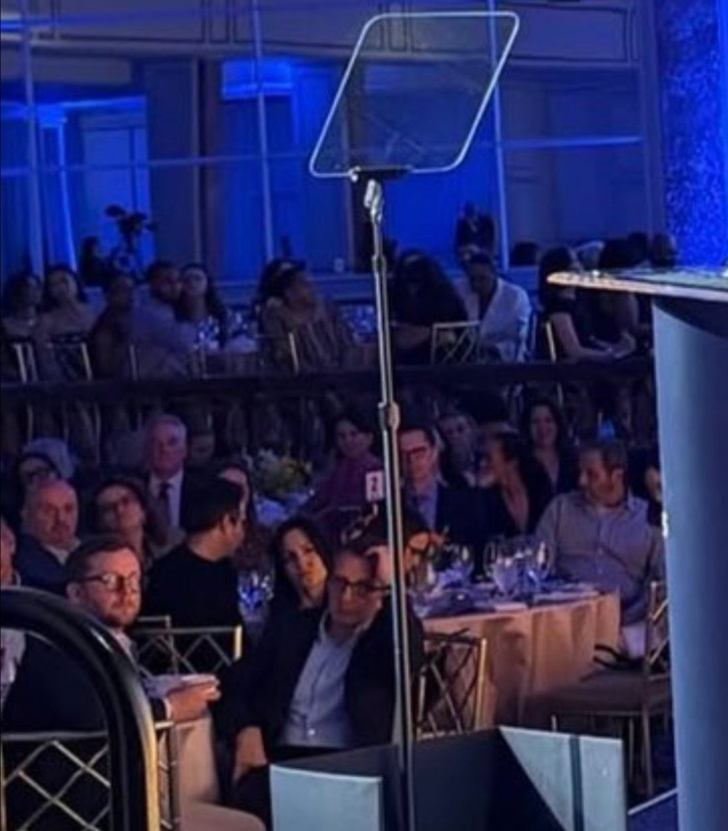 Mollie'sMama tweet media