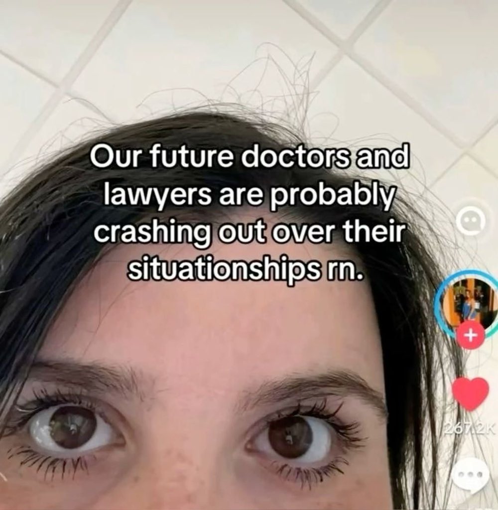 girlsay. tweet media