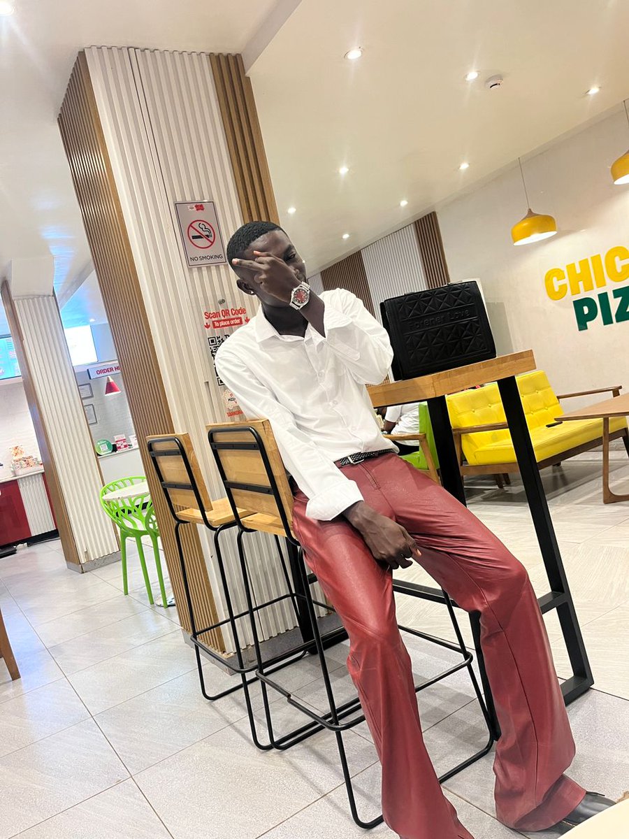 silas_saint77's tweet photo. More money than problem's this year 🎉🥳🥳 https://t.co/aaqLTxshVu