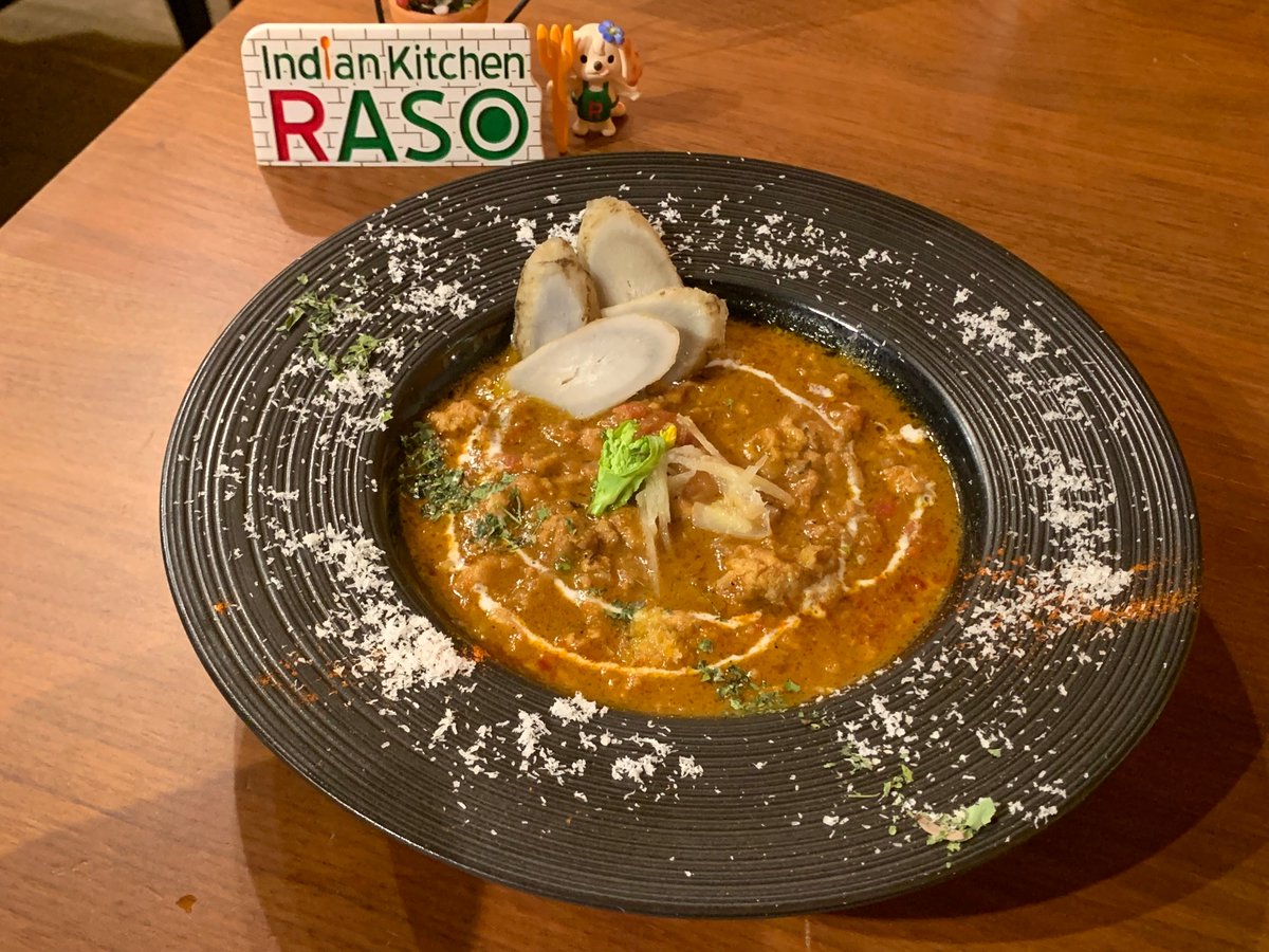 4_vtan's tweet photo. お昼です🕛 #rasoi さんにて茸とチキンキーマのダムビリヤニを
きのこ🍄にタンドリー🔥まで乗った盛り沢山❗️🌋作り方を変えてみたというバスマティライス🌾はふっくら感があり和風な具材との相性もぴったりでした🙌菜の花トッピングで春らしいひと皿に🎶
ご馳走様でした🙏 https://t.co/0fHSkv98vo
