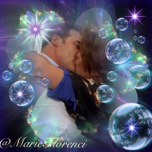 MarieFlorenci's tweet photo. @AnnaRita71 @RosauraRayas @criscelaya30 Holaa lindo sábado 😘😘 besos y abrazos https://t.co/a8xV4zF3ns