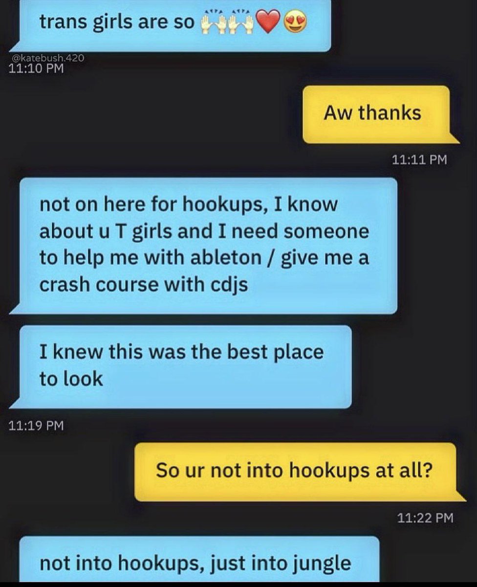 molly ⚢ tweet media