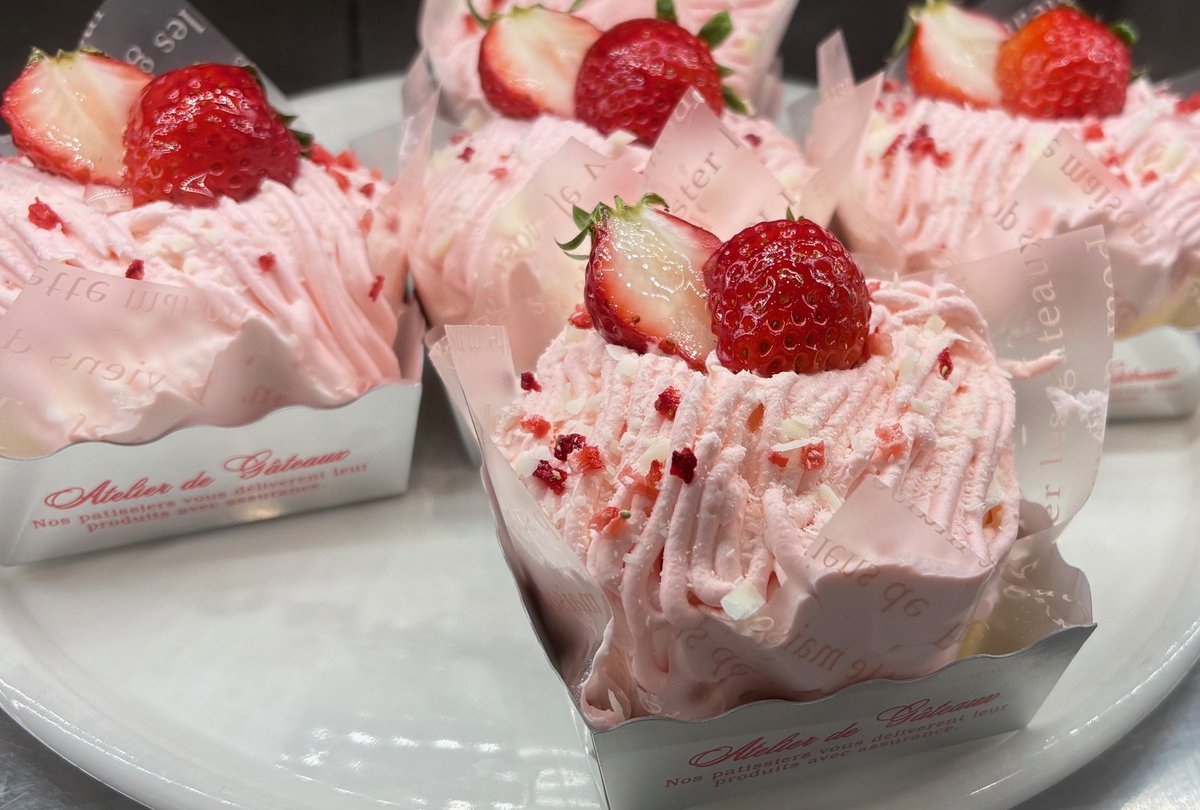 いちごモンブラン おやつに、どうぞ( ・∀・)つ🍓 【地下1階 マリオ