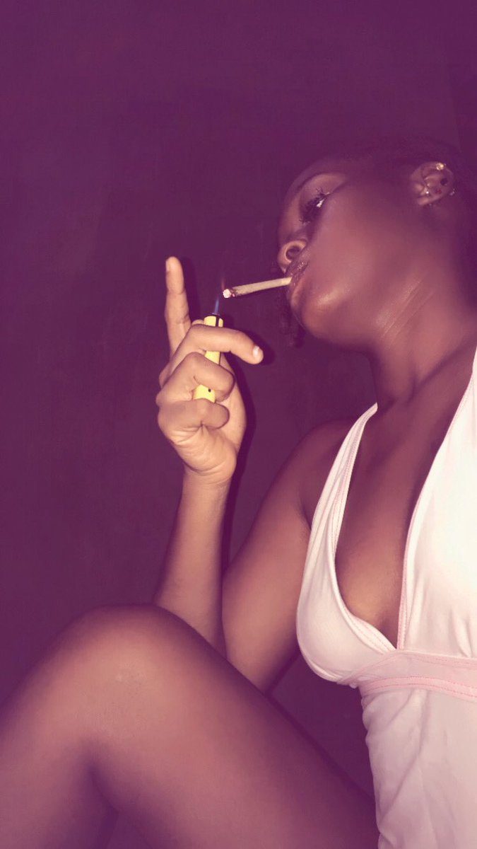 chidi__nwammiri's tweet photo. Facts About Girls Built Like This💙🩷 https://t.co/Bkkm56KQYj