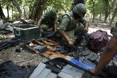 Dot Rotten tweet media