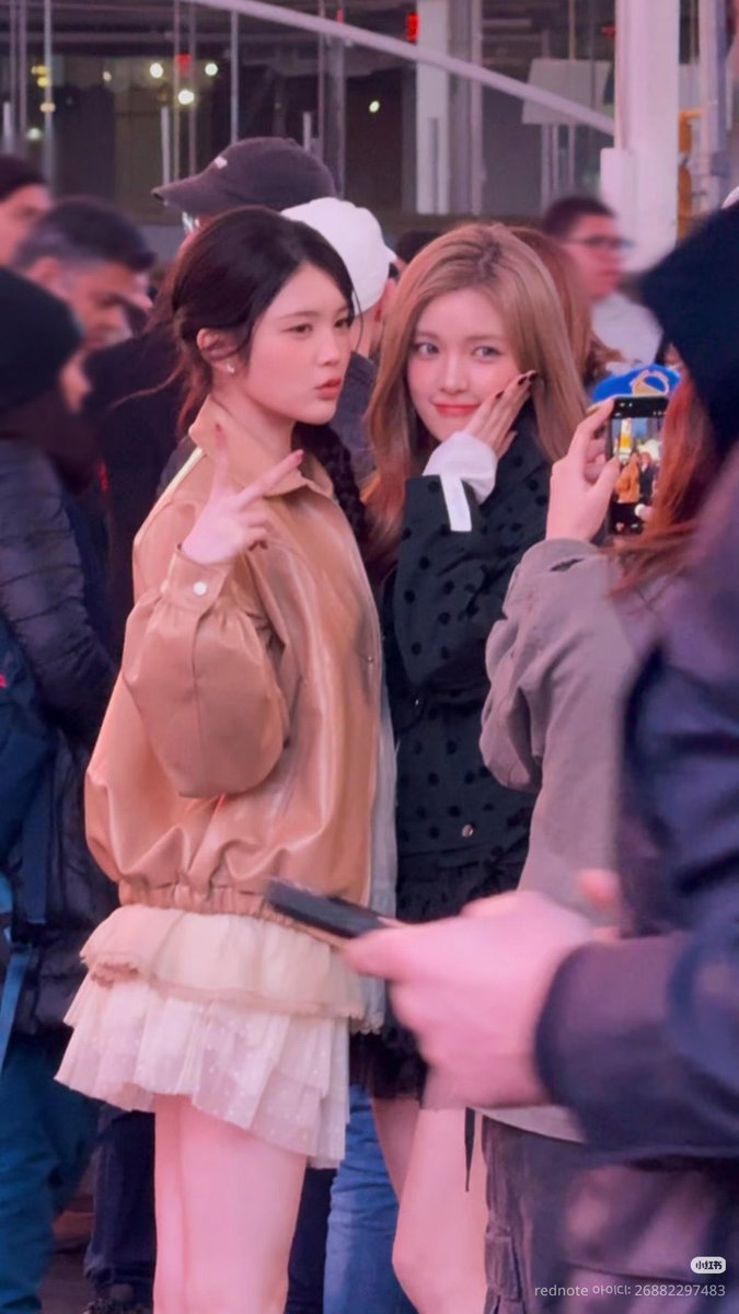 facetofacehaha's tweet photo. ㅁ뭐긔..?😳😳😳😳😳 https://t.co/S9OvUCMMgi