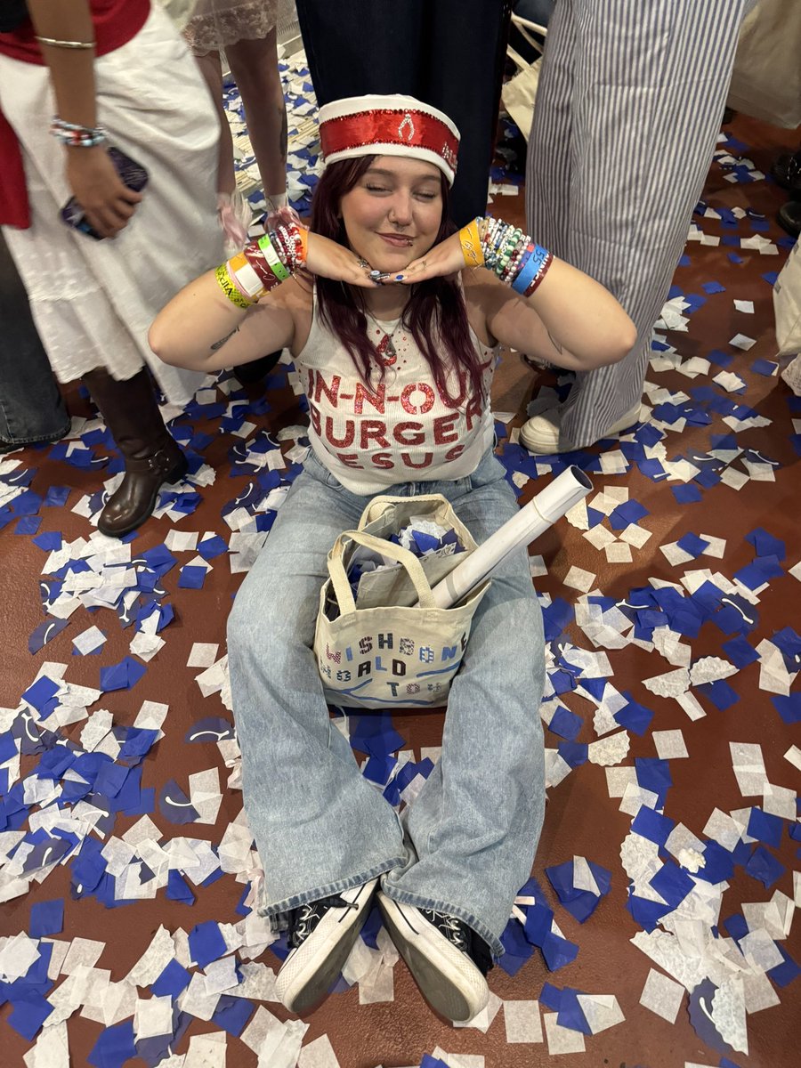 CHAR ON CONAN TOUR!🪽⚓️💙 tweet media