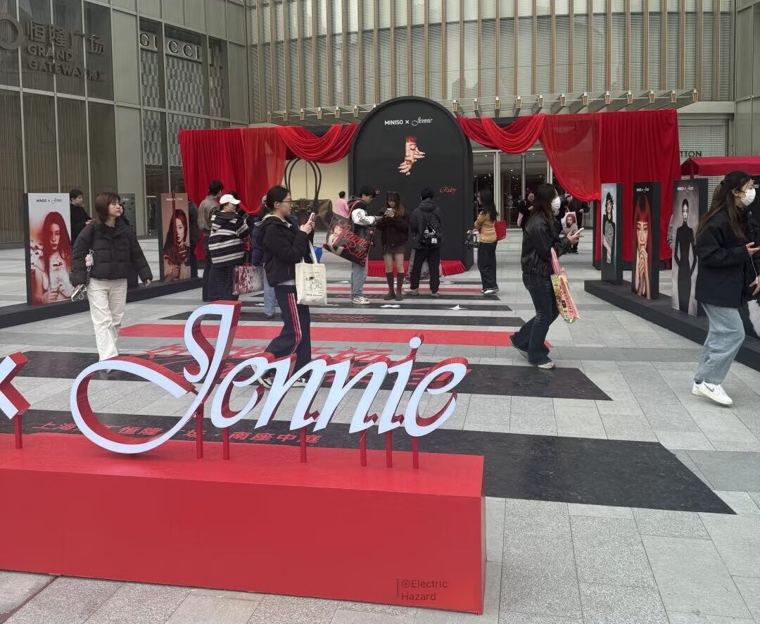 sdington tweet media