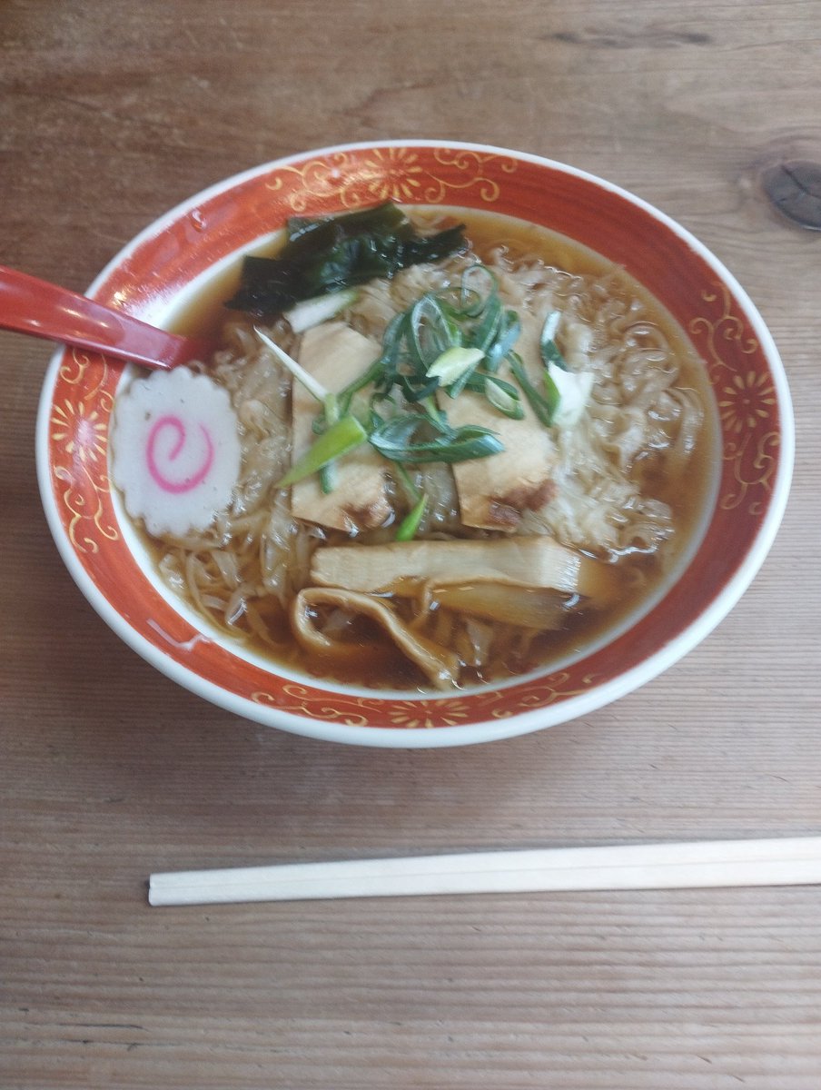 0zackey3's tweet photo. 葛生駅前の食堂で佐野？ラーメンを食べる。
#ふらっと両毛フリーパス https://t.co/gVe9bNANpe