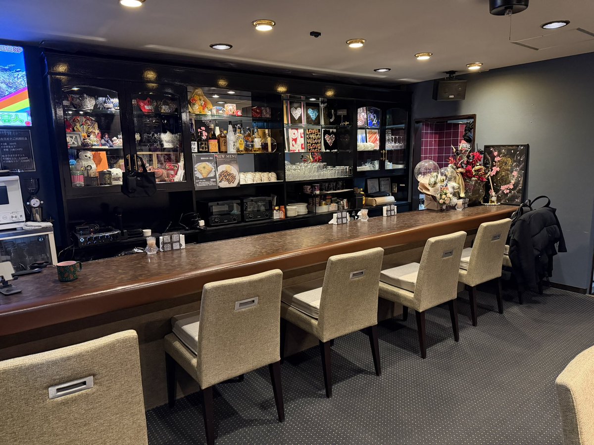 oneixart's tweet photo. 豊中でひっそり
ワンオペカフェやってます

正直、
バズるようなお店じゃないし
毎日余裕あるわけでもないです

でもその代わり
来てくれる人との距離は近くて
「また来るわ」で続いてる店です

コーヒーとお酒、
ちょっと落ち着ける場所やってます

#豊中カフェ  #大阪カフェ #大衆演劇 https://t.co/zqtIWxjP5V