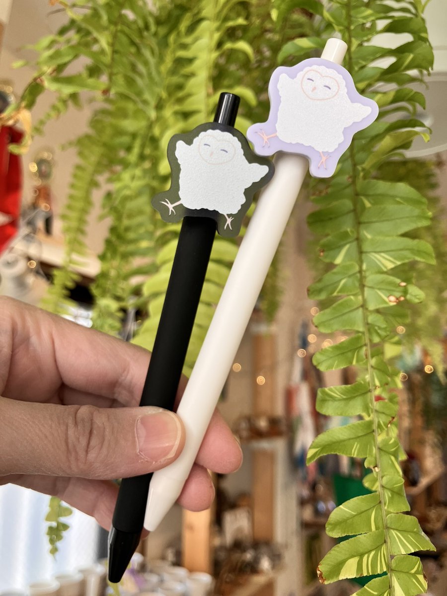 hohozakka's tweet image. メンフクロウの雛ボールペンで気分もあがります♪

プチギフトにもおススメです💝

明日3月22日(日)21時から
通販にアップいたします⤴️

#internationalshipping 

🌏海外発送OK✈️
