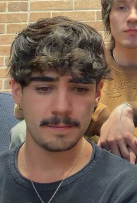 thisisneptune_'s tweet photo. Se tomaron muy enserio hacer reflexionar a Jos https://t.co/7EzEUG80EA
