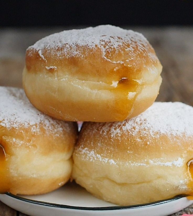 Monica 🍀⚘️🌍📚🐞🎧 tweet media