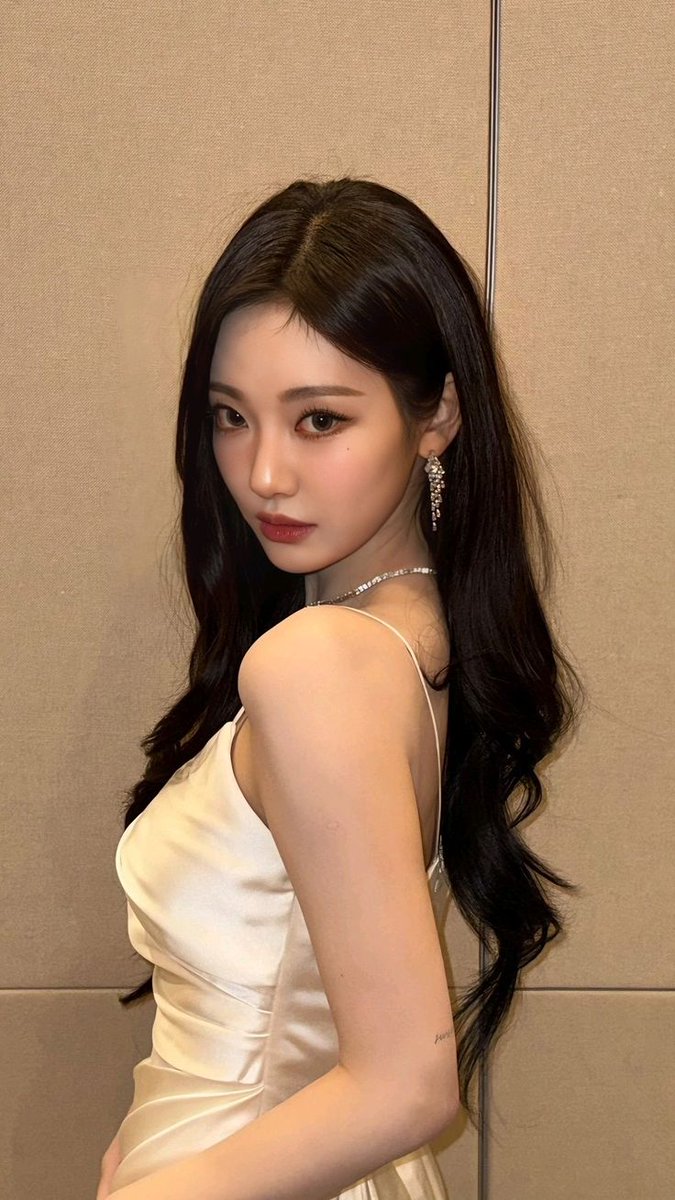 💐.

Eid Mubarak! May this special day bring peace, happiness, and prosperity to you and your family.