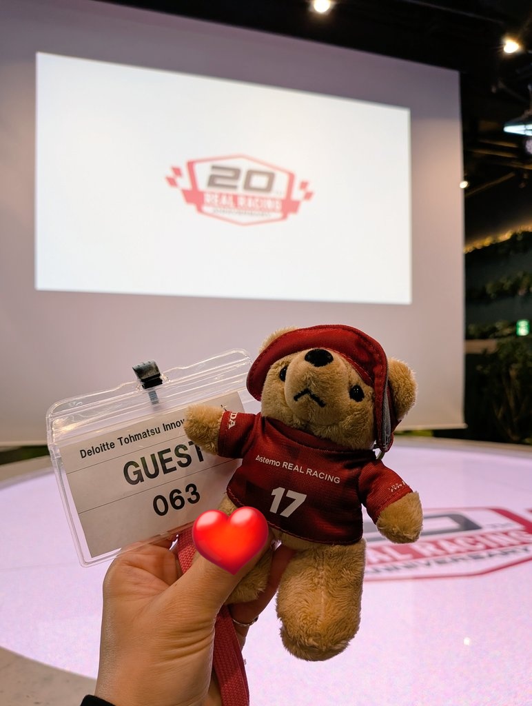 siro96nora's tweet image. リアルのイベント楽しかった！！それにしても笑ったわぁ🤣
プロテクターのすごいチームだと口々に言ってましたね🏁ドライバーが気持ちよくレース出来るって良い環境よね👏良いチームに出会えました☺️
記念品が豪華でビビり散らかしました✨

#RR20