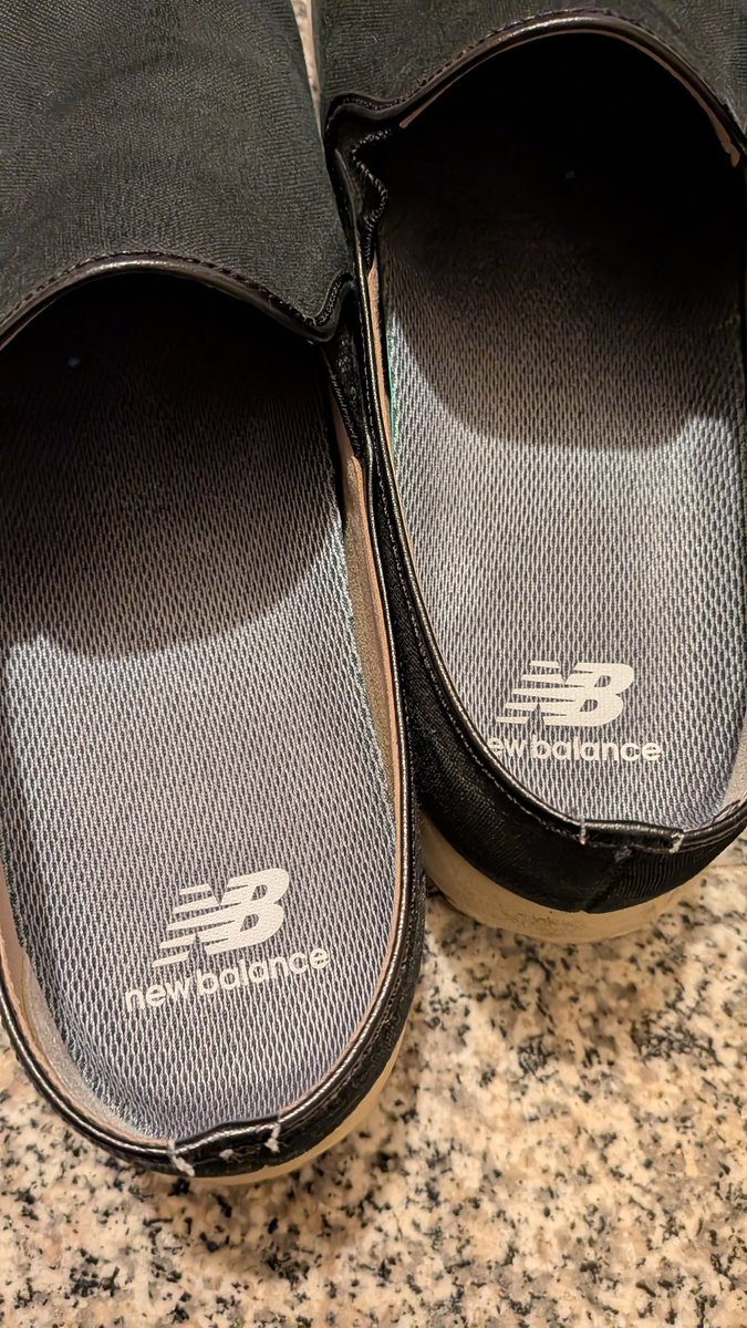 なぜ今までインソールを買うという発想がなかったんだろう。インソールを買おうみんな