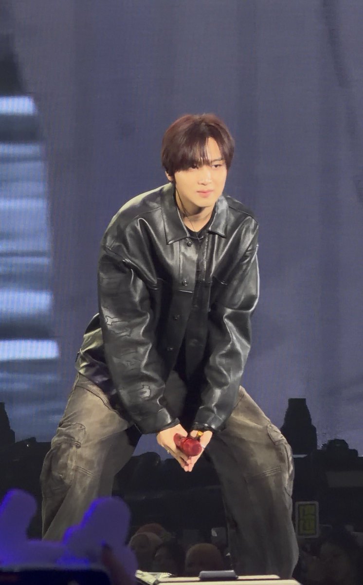 260321 TDS4 Encore Concert Day 1 드림쇼4 앙콘 D2

Mark and Haechan during Photo time 🥹🥹
My MAHAE!!!

#NCTDREAM #MARK #마크 #HAECHAN