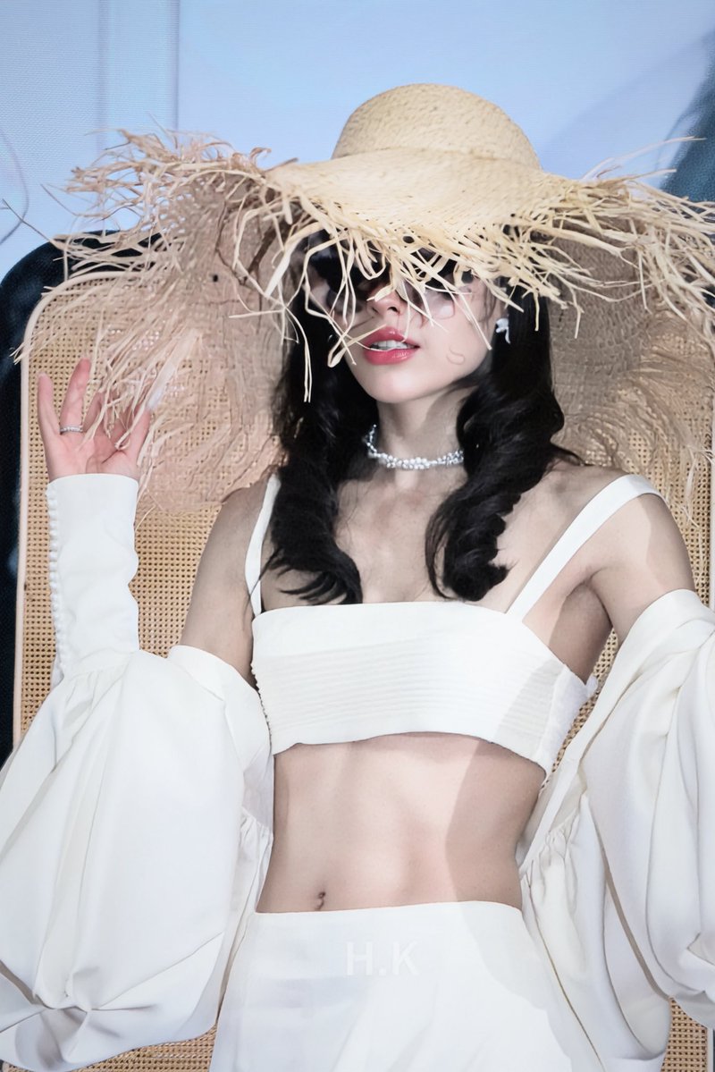 Sonyaaaaaaaaaaaaaaaaaaaaaaaaaaaaaaaaaaaaaaaaaaaaaaaa!!!!!!!!!!!!!!!!!!!!!!!
อ๊ากกกกกกกกกกกกกกกกกกก!!!กรี๊ดดดด!!!🫠🫠🫠🫠🫠🫠🫠🫠🫠🫠🫠🫠

SPRING LETTER DATE SONYA SHANGHAI FANS

#SonyaFSinShanghai