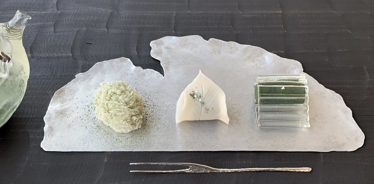 이유 (@r2asonn) on Twitter photo 