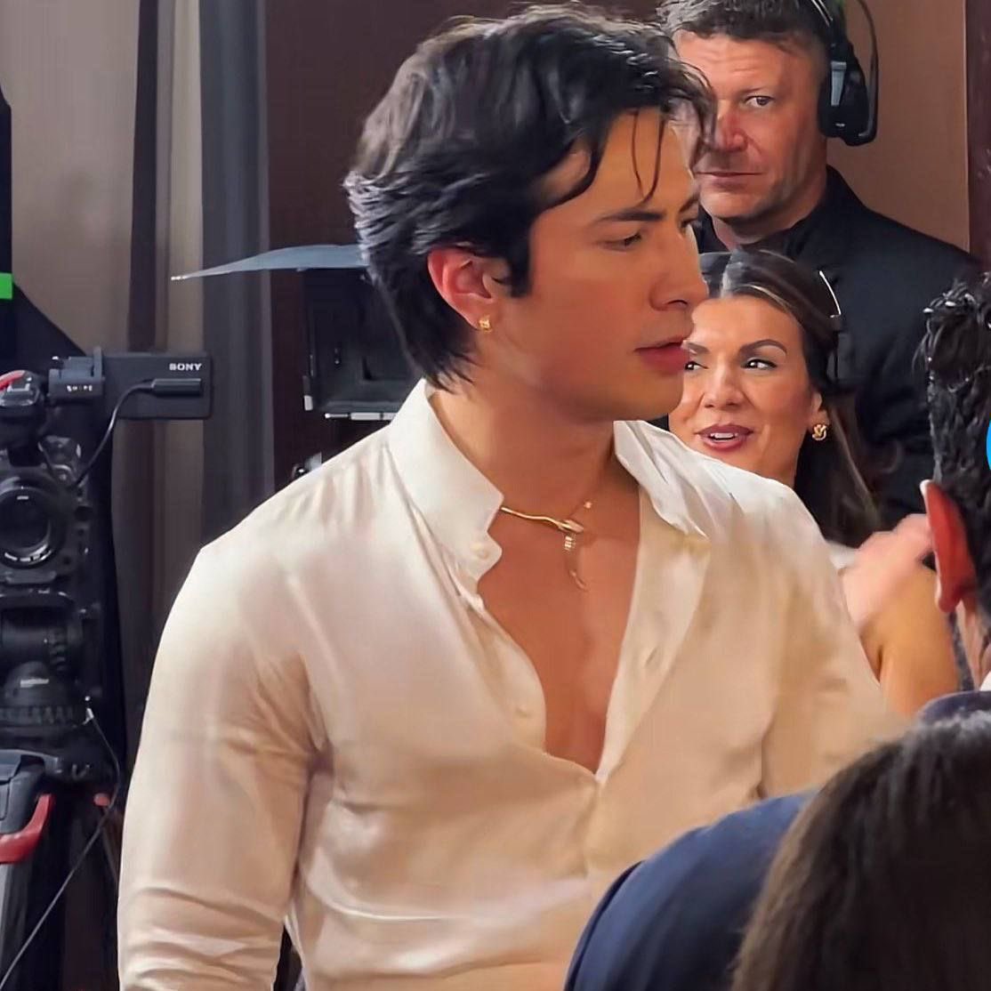 charlie 🪽 tweet media