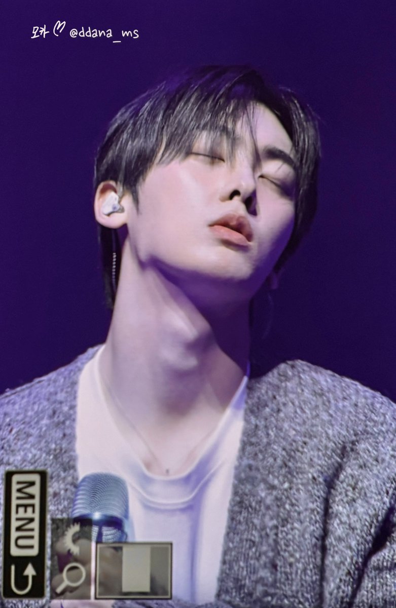 윤모카☕️ tweet media